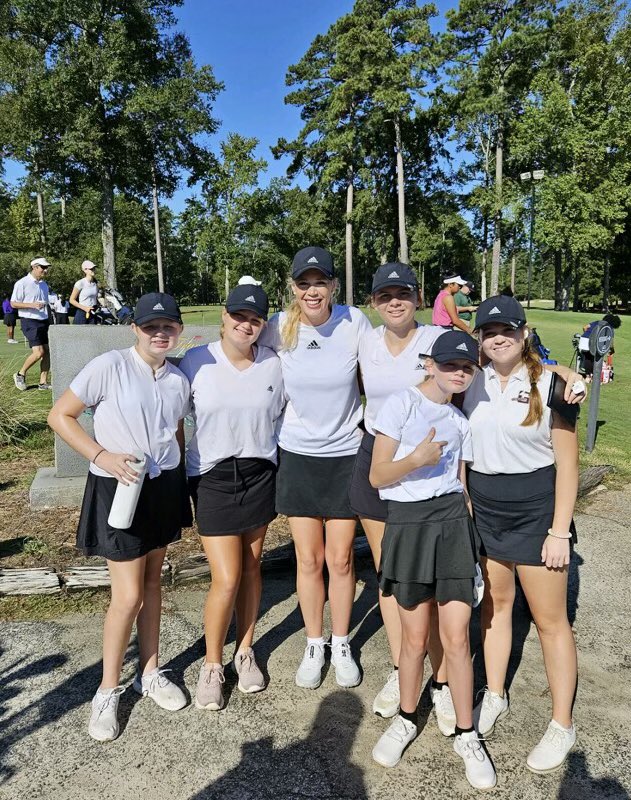 GilbertWGolf's tweet image. The Lady Indians finish 10th out of 15 teams in the West Florence Challenge at Traces Golf Club.

#ChiefMentality