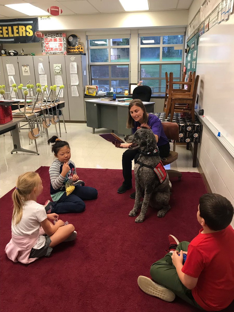 SnowdenNMS's tweet photo. Shout out to NMS’s Builder Club (and Sam, the dog) for volunteering at NES’s literacy night. https://t.co/5ORN46YknA