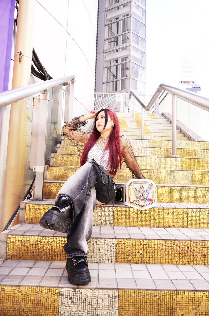 Iyo_SkyWWE's tweet photo. The WWE Women’s Champion homecoming to Tokyo!!!!✨

#shibuya  #Japan #IYOSKY #SmackDown https://t.co/PlS5j75akN