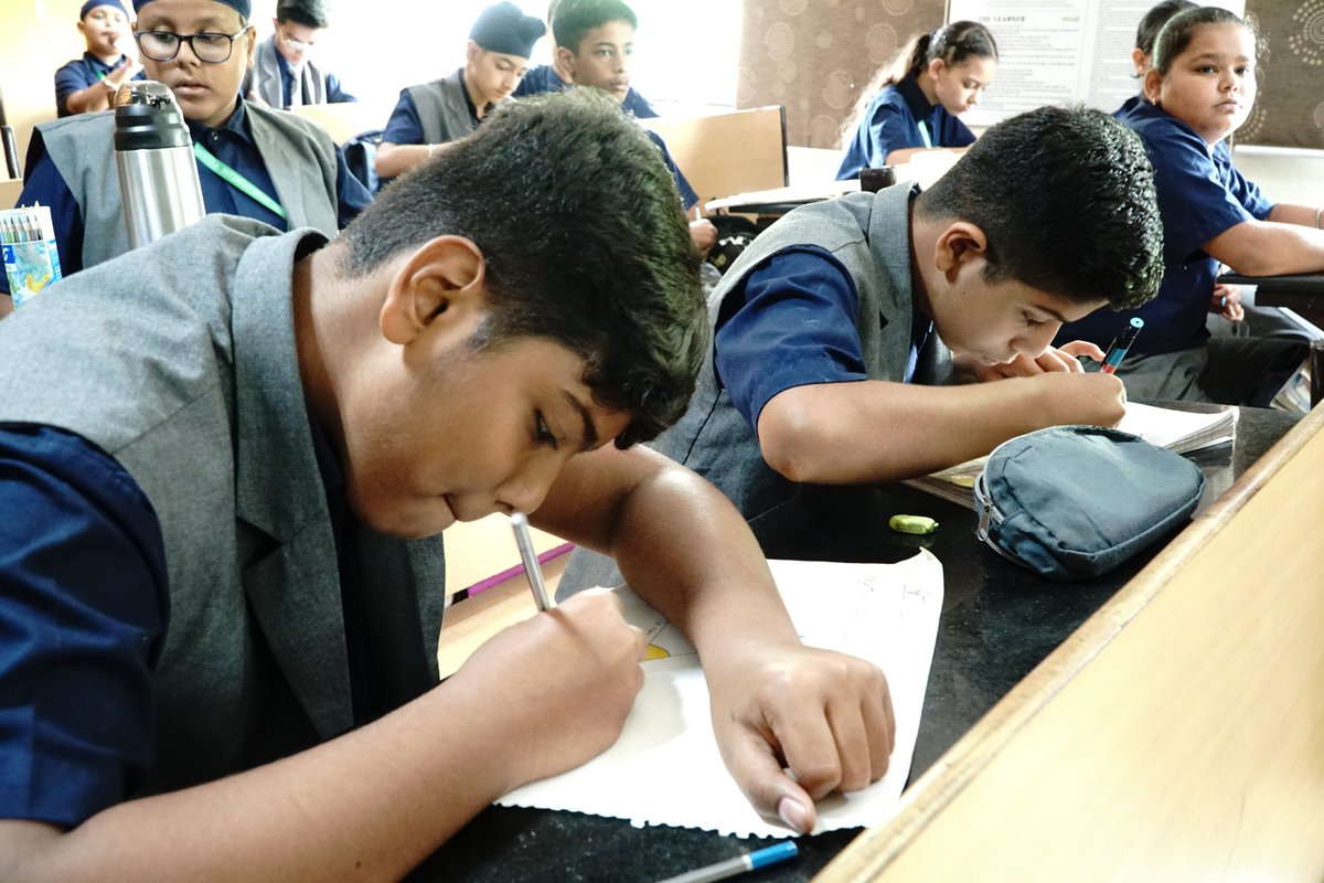 chitkara_school's tweet photo. Chitkara International School, Chandigarh conducts an engaging art-integrated activity for its winsome students of Grade 7
#CIS #Activity #maths #Artintrigrated #angel #Sumproperty #Mathematics #trignometry #learning #skills #knowledge https://t.co/l2iqxT4T76