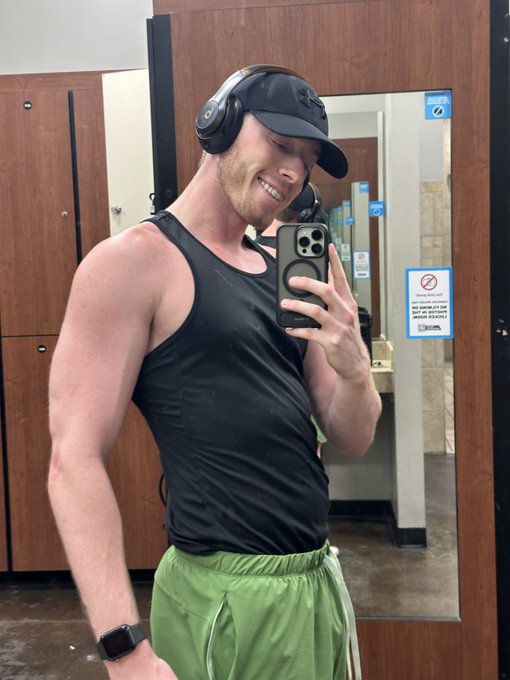 Nothing but a pump https://t.co/7KeUwtI03Q