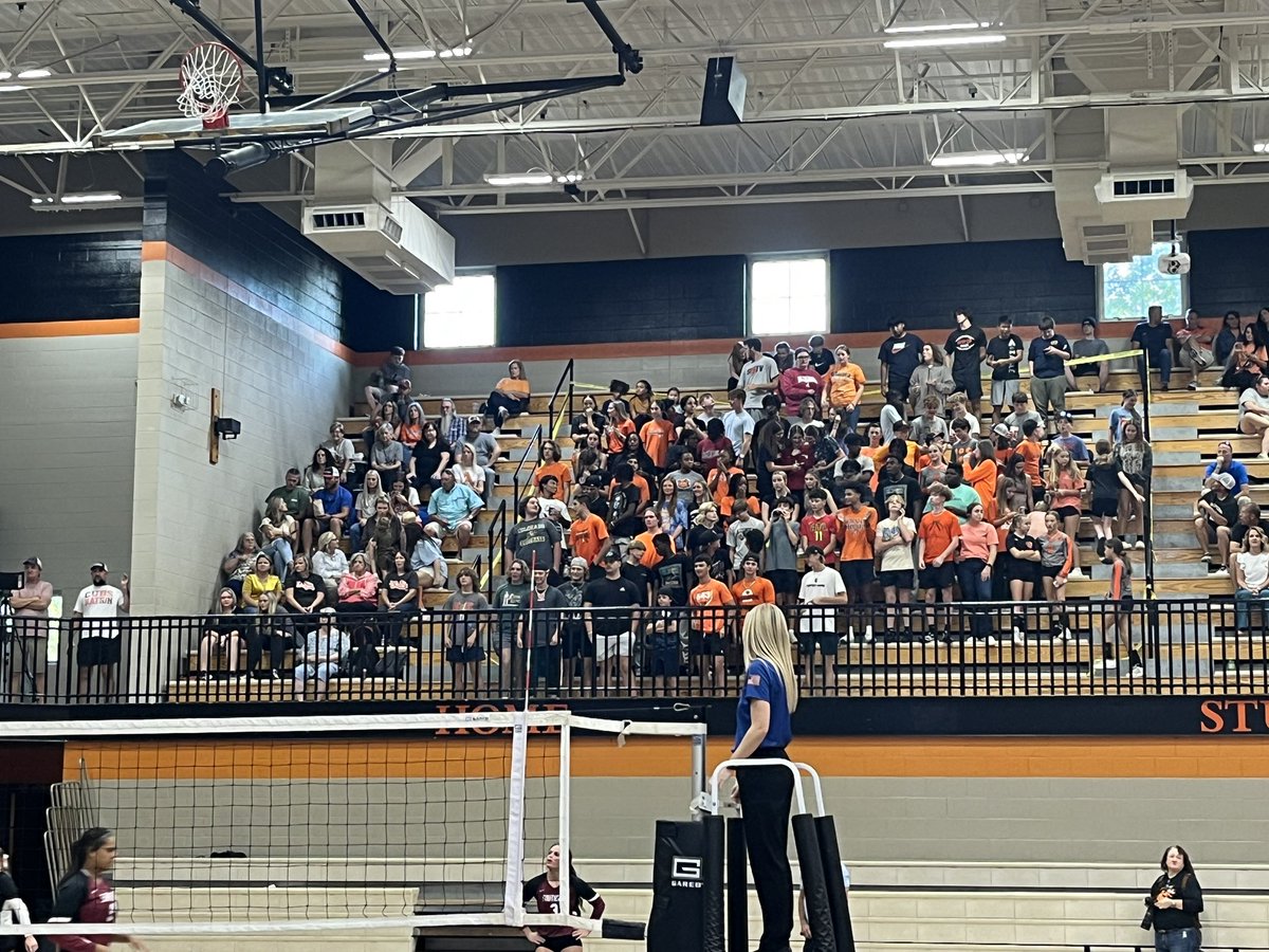 Dson1305's tweet photo. Student section was phenomenal tonight, along with the initiative to clean up after. There is always someone watching.#WeAreAlexandria https://t.co/YIZjakYh2t