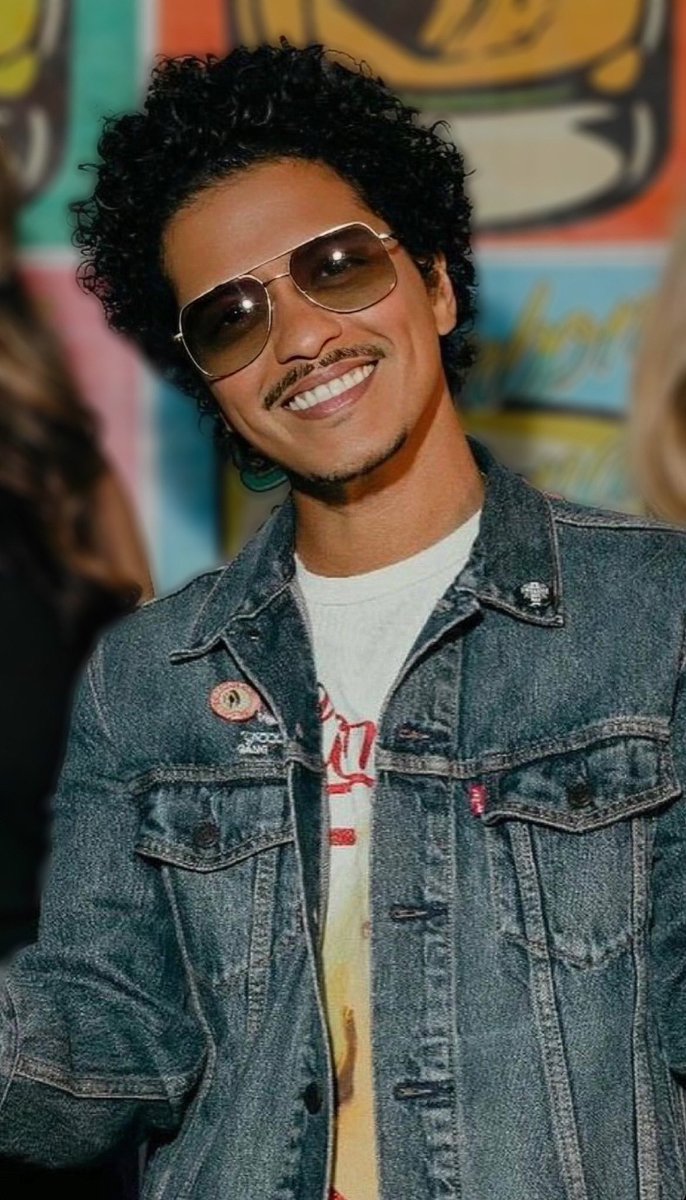 khenlopez0617's tweet photo. I hope I can see you before I get blind 🙏😔
@BrunoMars
#ToDream
#TheImpossibleDream
#orItsJustAFantasy https://t.co/LogBbeob1q