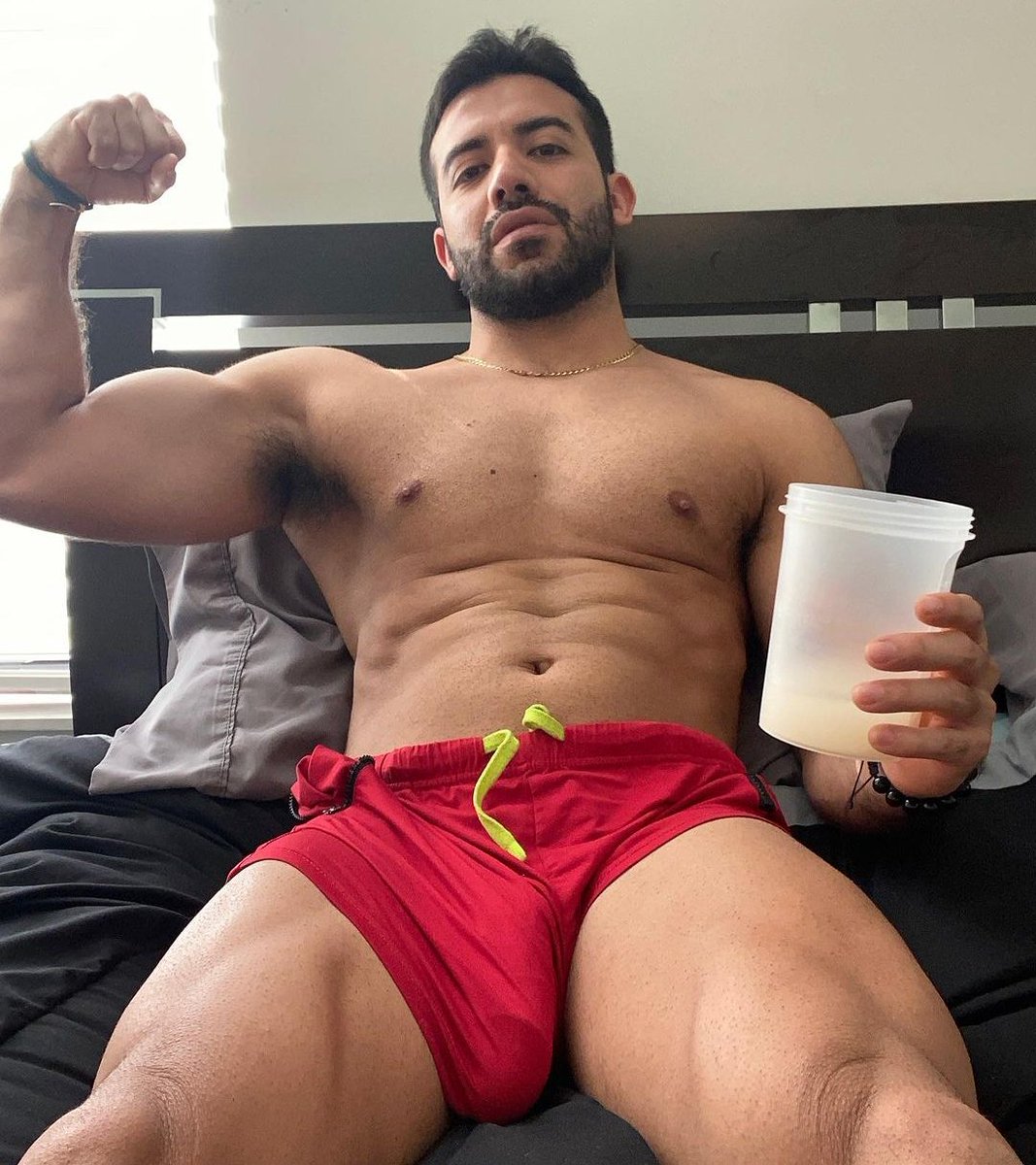 MLuc77's tweet photo. Bisous les hommes @l_angoisse @JackyMICHAUD1 @Jokers0001 @forzalillois59  @AlphaSkoss @NicolasMachet @PLeulliot  @BobetRichard  @daniel_colombet @thewhitegeniu @DavidDulin16 
 @JuniorGuibole @MoozMarc  😘🇫🇷✝️
Et bisous à mon grand frère d'amour @2027lasolution https://t.co/9rn8Giwd9c