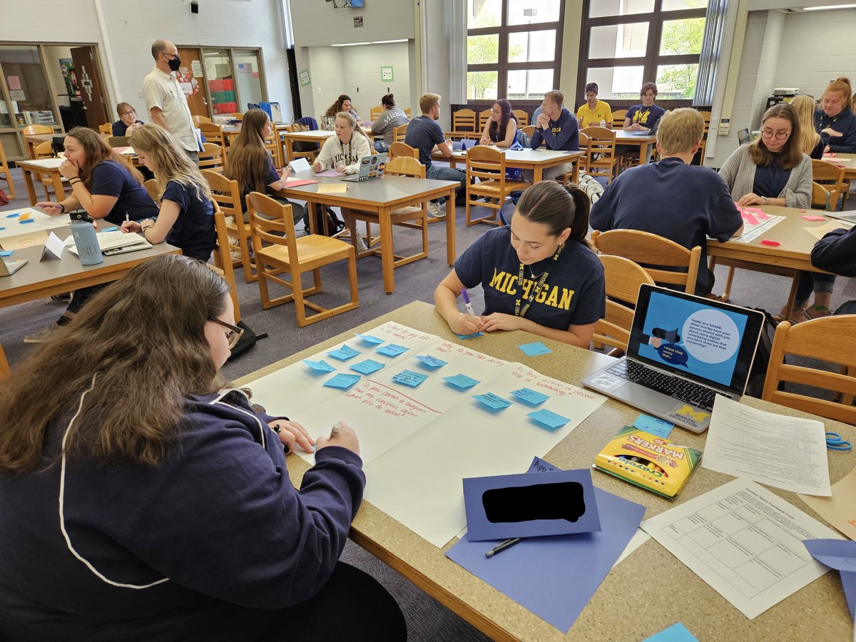 lkolb's tweet photo. It's my favorite time of the school year!
@UMichEducation teaching interns preparing to lead discussions with @A2Scarlett 8th graders on screen time and digital wellness. #UMA2schoolspartnership #preparingfutureteachers #Scarlettnation ❤️ https://t.co/KGTKjNR32E