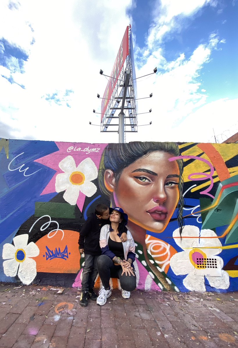 My last mural ✨ and my love ❤️
#graffiti #mural #art #WomensArt