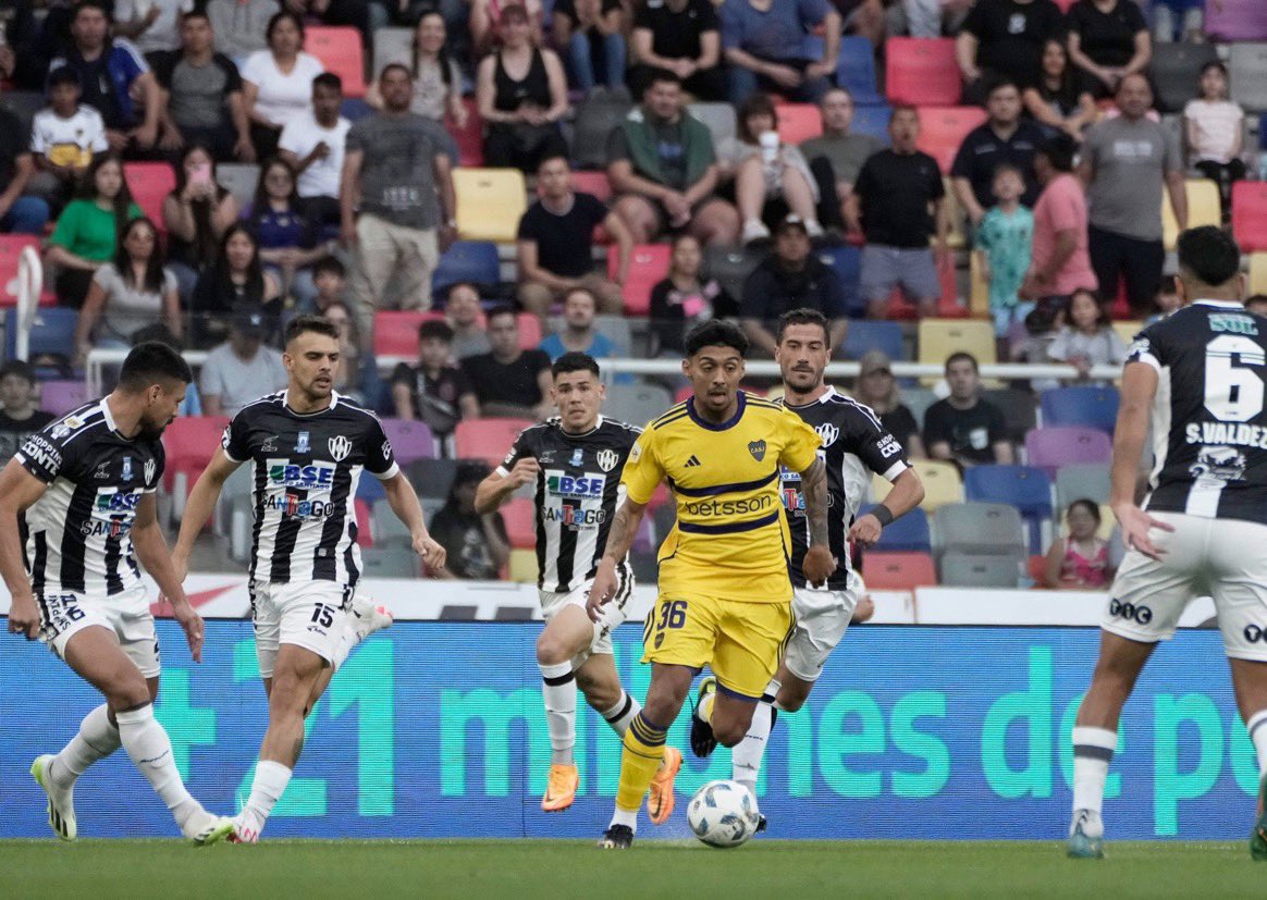 5 PALABRAS LE DIGO A #MEDINA: 

CRACK ⚽️🎩