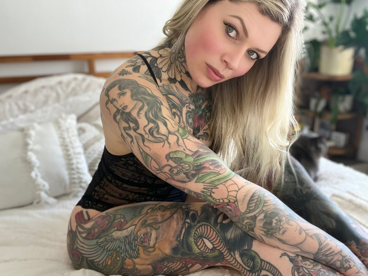 sarah_spite's tweet photo. Free subscription for 30 days!
🔥🔥🔥
OnlyFans ⛓️ in bio 🤟🏻🖤

#onlyfans_girl #onlyfansFree #girlswithtattoos #inkedgirls 
#alternativemodel https://t.co/nhsIWcLa27