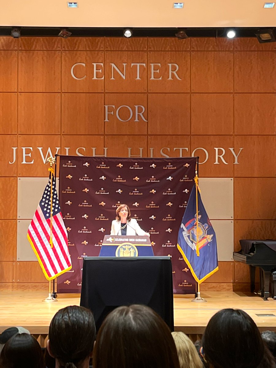 Attended a #RoshHashanah event today at @cjewishhistory hosted by @GovKathyHochul. The Governor announced the creation of an anti-hate education center, improved collection of data involving hate incidents and hate crime seminars for law enforcement.