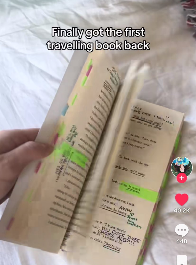 libraryofkait's tweet photo. PLS this traveling book idea is so cute, who wants to do it w me? https://t.co/GjNaG96h4K