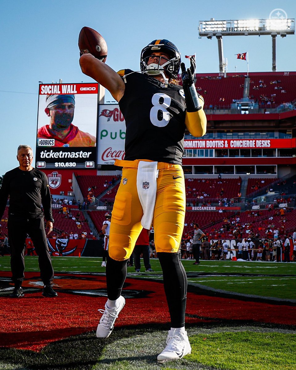 Get this man a new offensive coordinator! #Steelers #NFL