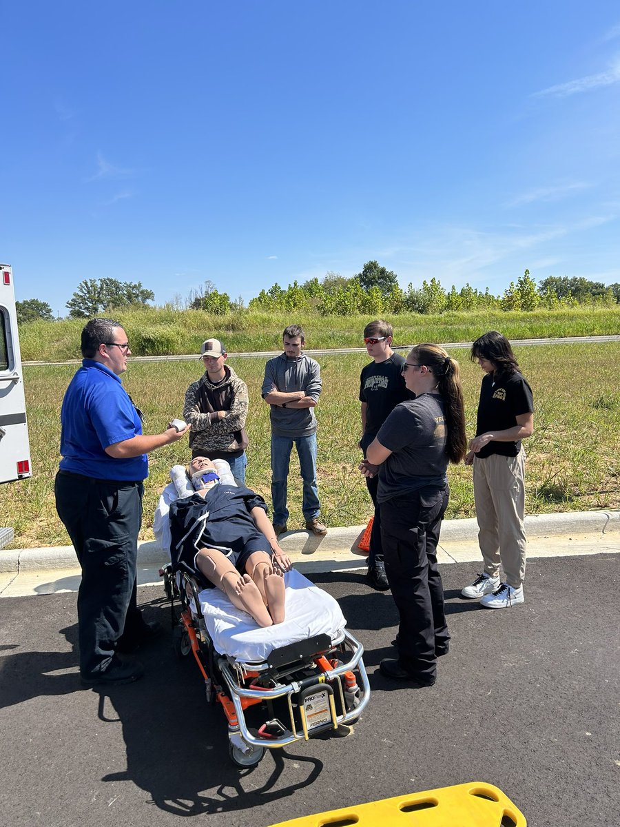 Ascension St. Vincent EMS brought an ambulance out today for our EMT class to have a lifting and moving patients lab. #warrickpathways #wpcc #TeamWarrick #IndustryPartner