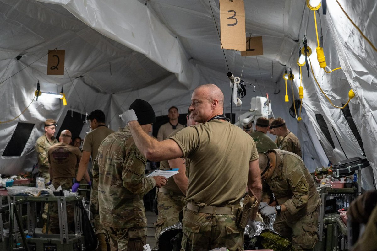 I_Corps's tweet image. Tough, realistic &amp;amp; look cool while you do it 😎

25th BSB conducts training to execute sustainment operations, conduct area defense operations &amp;amp; exercise mission command
#Beallyoucanbe 

@11thAirborneDiv @USARPAC @FORSCOM @USArmy