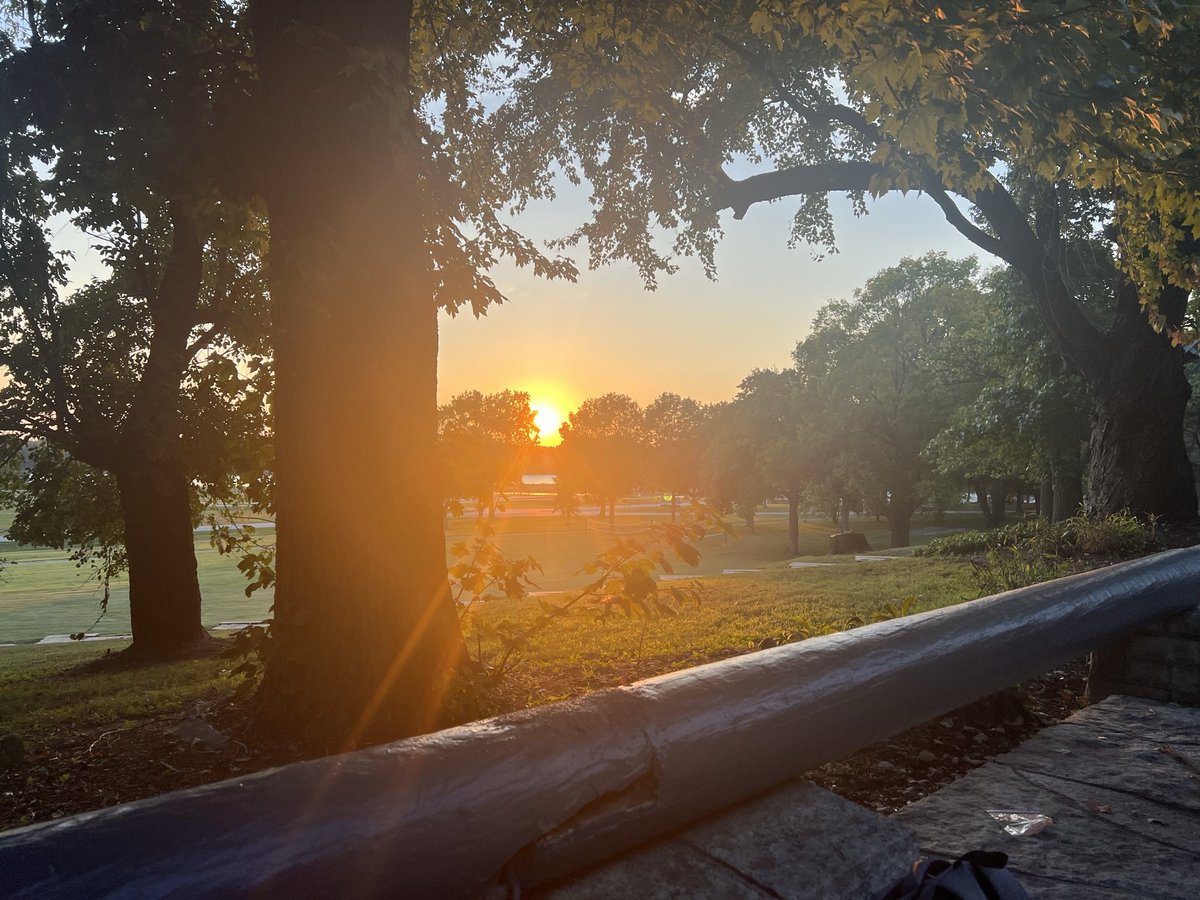 DiabetesNinja's tweet photo. Beautiful scenery at the #DRSCB2023 Retreat @wustlcrm @WashUDevBio πππ https://t.co/SHEjcLdyDp