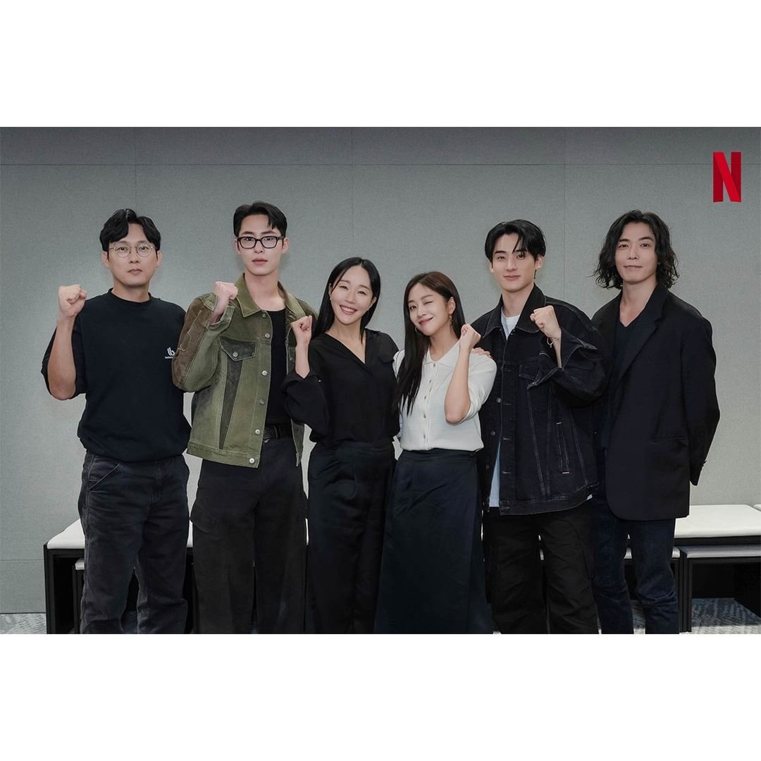 smileyhoper's tweet photo. 📣 #LeeJaeWook NEW SHOW ALERT!!!!!!!!!! CONFIRMED !!! NETFLIX ORIGINAL!!!!! #hongrang!!!!!!!!! https://t.co/fbYkhIONsJ