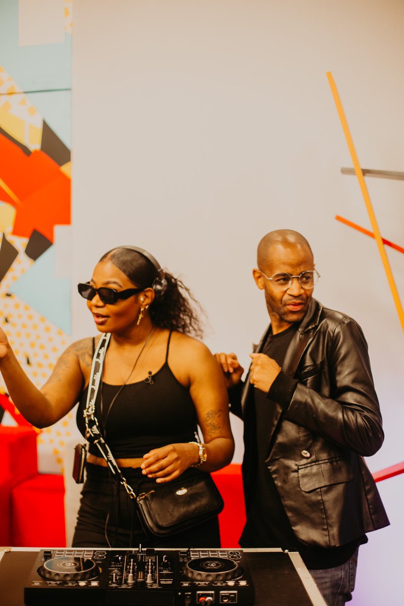 hecticnine9's tweet photo. YESTERDAY WAS TEW GOOD🔥🔥🔥
#somenine9
Thank you to @avelamvalo for bringing us the HEAT!
DO NOT FORGET ABOUT OUR HERITAGE DAY COMPETITION CHILE!
YOU COULD BE R2000 RICHER!❤️WE'RE ON AGAIN BESTIES! 4:30 ONLY ON SABC 2 🏌️♂️
Photography by @mpumelelobeli_photography98 🔥 https://t.co/Cm4wPmsBvW