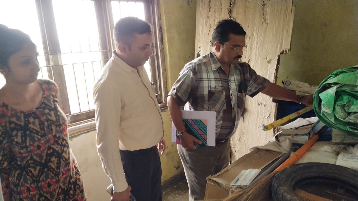 IecArvalli's tweet photo. આજરોજ મા.અધિક જીલ્લા આરોગ્ય અધિકારીશ્રી દ્વારા HWC #સાયરા ,તા.મોડાસાની મુલાકાત લેવામાં આવી.
-માન.સા.શ્રી દ્વારા એનસીડી,એફપી,#આયુષ્યમાનભવ અંતર્ગત યોજાનાર કાર્યક્રમો અંગે માર્ગદર્શન અને સૂચનો કરવામાં આવ્યા.
@CollectorArvali
@DdoArvalli
@CdhoArvalli
@jhparmar74 
@NHMGujarat https://t.co/PgtgDqIDZE