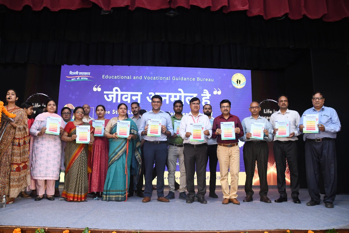 Neerja58336656's tweet photo. The culmination ceremony of "Suicide prevention week - Jeevan Anmol Hai" was organised by .Dte of edu on 19th Sept 23 .Sh. Himanshu Gupta DE ws Chief Guest. EVGB in lead role in its  successful organisation at  state level @gupta_iitdelhi
@Dir_Education https://t.co/GWXciOV8RI