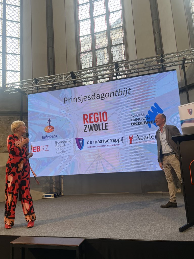 Samen met <a href="/SpaansZwolle/">Arjan Spaans</a> <a href="/PaulGuldemond/">Paul Guldemond</a> aanwezig bij het Prinsjesdagontbijt van De Maatschappij Zwolle en de Zwolse Kring van Ondernemers. Waar @OttoRaspe mooie inzichten deelt over de troonrede, miljoenennota en de impact op <a href="/RegioZwolle/">Regio|Zwolle</a>.