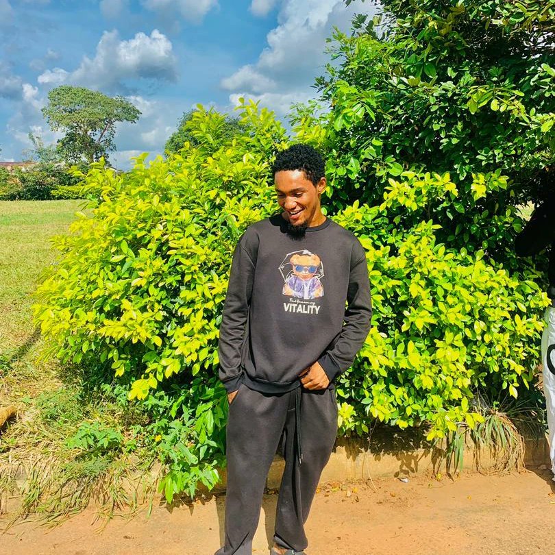 A digital large scale map_out system of the real wold👷🛣️.

  * I follow back immediately*
 Still on... #Justice4Mohbad🕯️