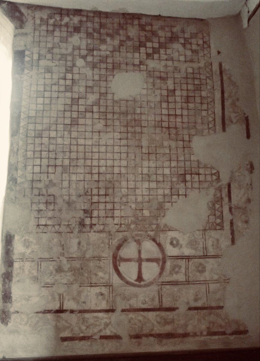 #wallpaintingWednesday 
Early C13 chequerboard and consecration cross designs covering the east wall of St Michael’s, Michaelchurch.
#wallsonWednesday