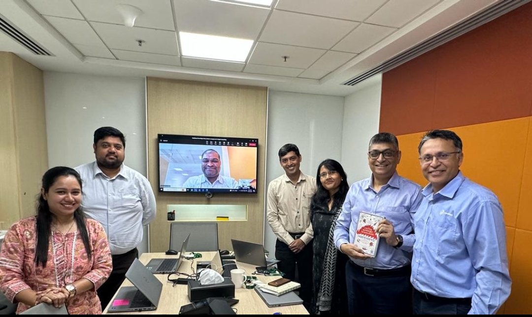 Probasibangali's tweet photo. I had an awesome #knowledge #sharing with the #Communication team of Sembcorp in India and SEIL 

I must say that it was an engaging session with various key aspects of communication that was discussed #strategiccommunication #mediarelations #stakeholderrelations #CSR #ESG #contentcreation & #socialmedia. I was happy to share my observation & experiences with all. In the process I also gained a lot of valuable inputs. 

Thanks for inviting me, Sourav Das (@Ogyani) and thanks to Reema Bardhan for the lovely gift #Independence very thoughtful
