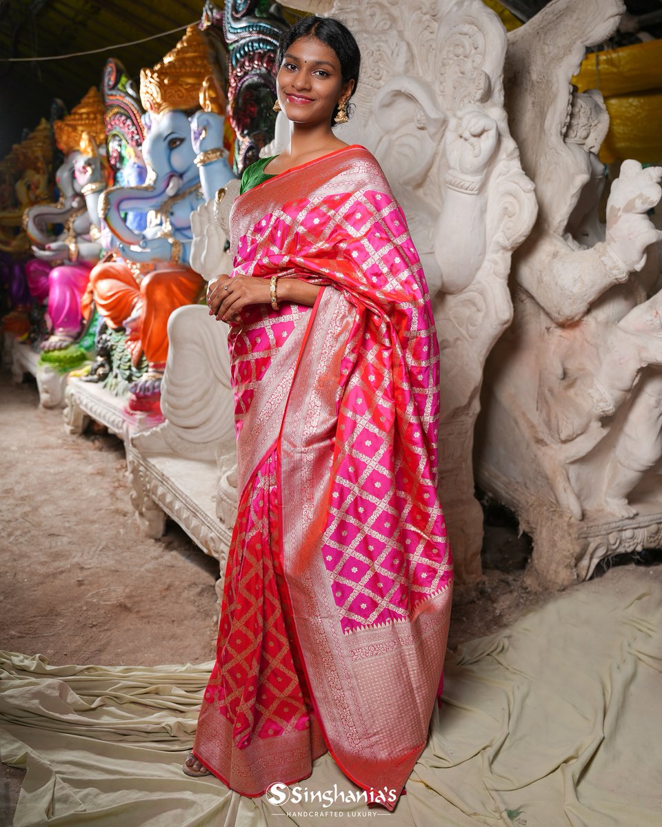 Singhanias_Hyd's tweet photo. Wishing everyone a fantastic Ganesh Chaturthi, honouring the Colours of Prosperity of a Banarasi Saree! May the blessings of Lord Ganesha bestow you happiness, prosperity, and abundance. 

#Singhanias #Singhaniashyderabad #SareeLove #EthnicsWear #Traditonalsarees #GaneshChaturti https://t.co/x0rFZXv78N