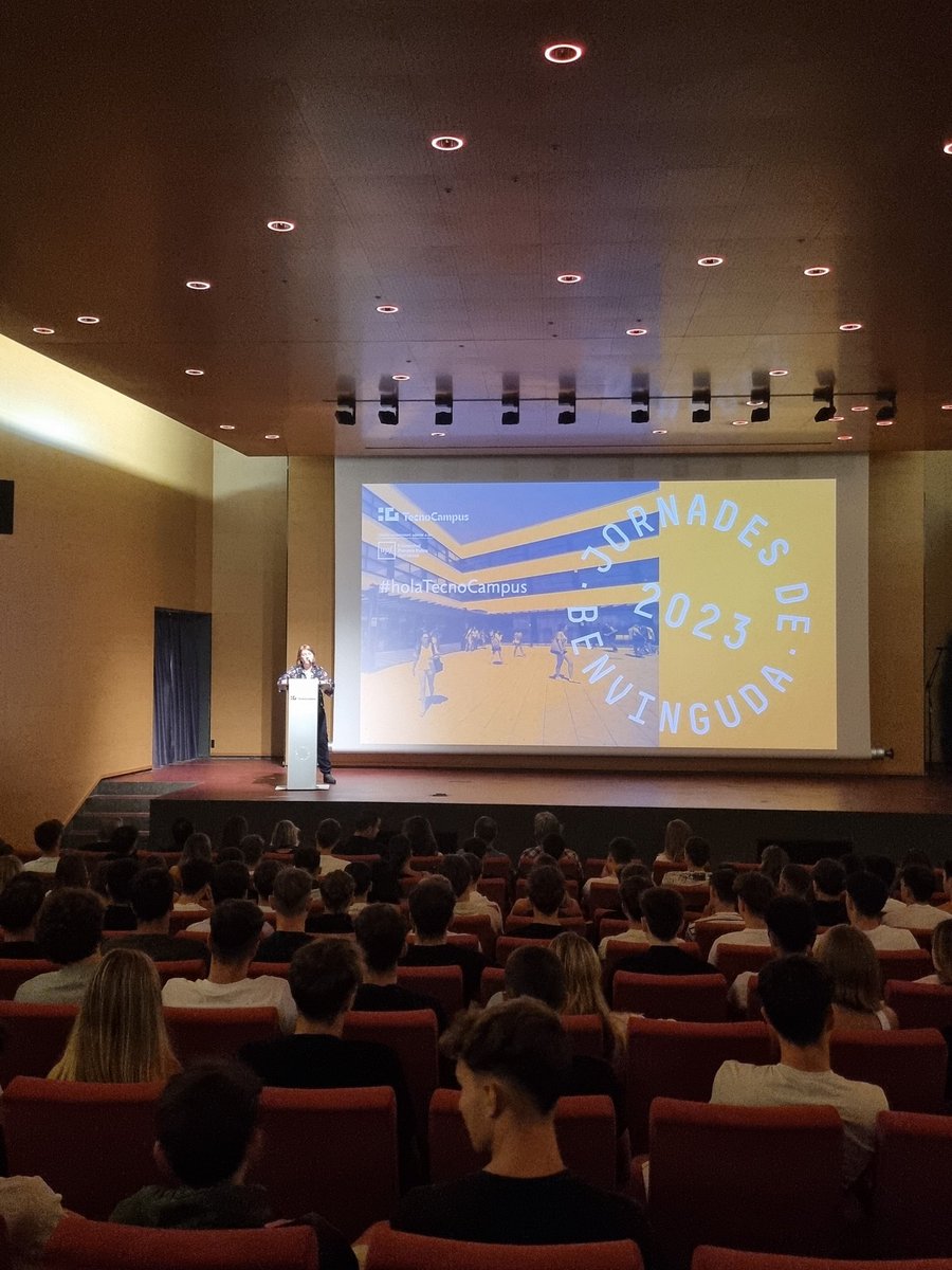 TecnoCampus (@tecnocampus) on Twitter photo 🙋♀️ La directora acadèmica, <a href="/ElisaSayrol/">Elisa Sayrol</a>, també ha estat present durant tots aquests actes per donar la benvinguda als estudiants de nou accés✨ 🙋♀️ La directora acadèmica, <a href="/ElisaSayrol/">Elisa Sayrol</a>, també ha estat present durant tots aquests actes per donar la benvinguda als estudiants de nou accés✨