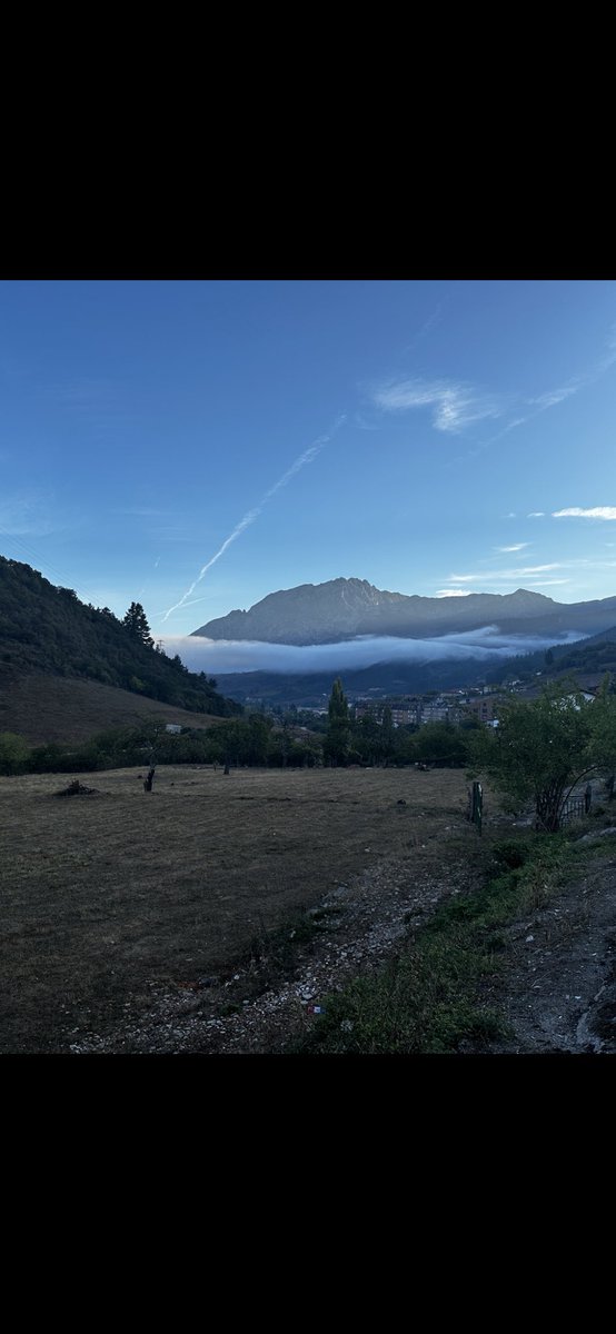 Chrishannam3's tweet photo. What a great view to start the day in the picos … https://t.co/clfgydJlzu