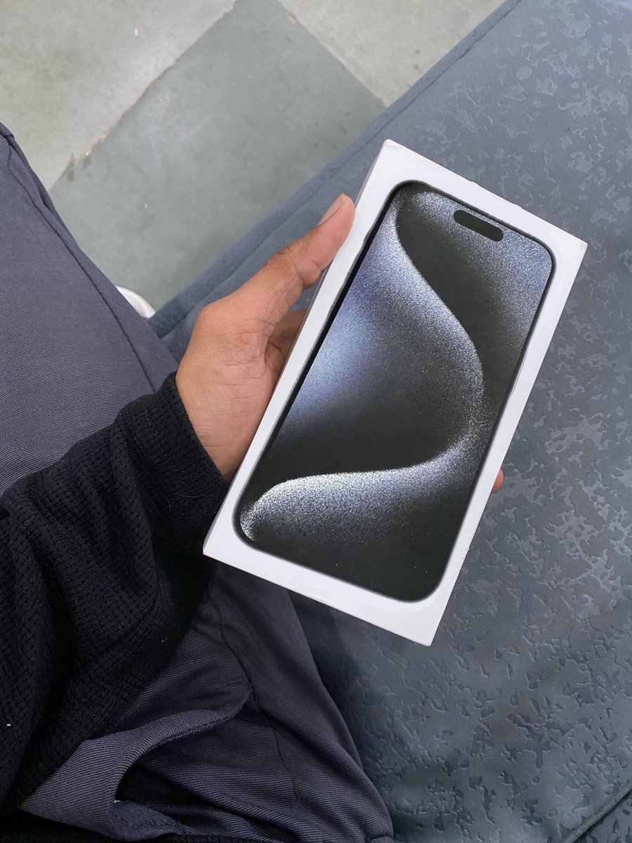 mac2droid's tweet photo. haters will say it's fake 💀 
#iphone15promax https://t.co/ExIrMCnZM4
