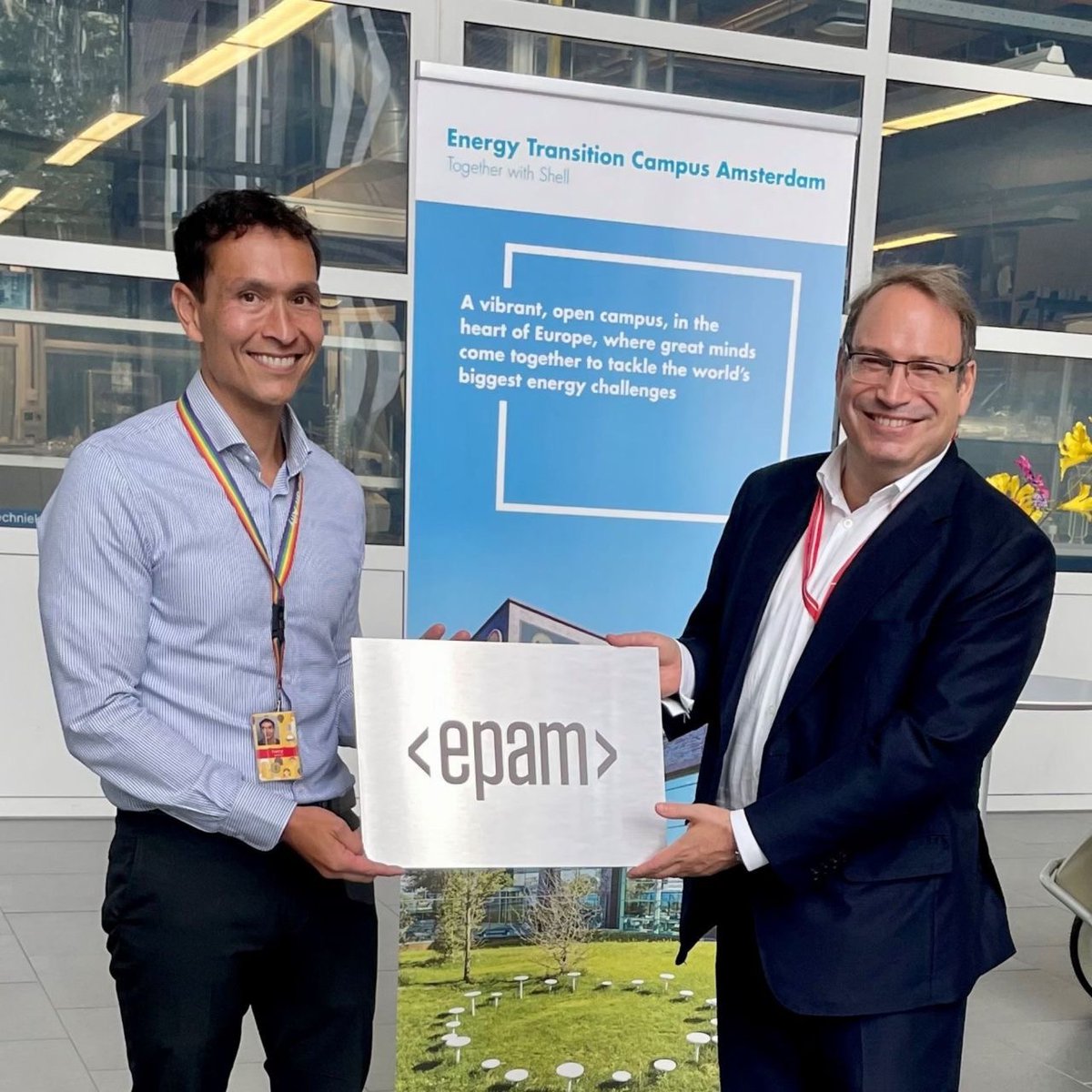 EPAM_NL's tweet photo. Exciting news! We're now a part of the #EnergyTransitionCampusAmsterdam community. 🌍💪 
#ETCA, a vibrant hub for energy visionaries, unites experts to tackle the world's biggest energy challenges. Stay tuned as we work together to craft impactful innovations. 💚🤝 
@EPAMSystems https://t.co/hx0lC3GEyB