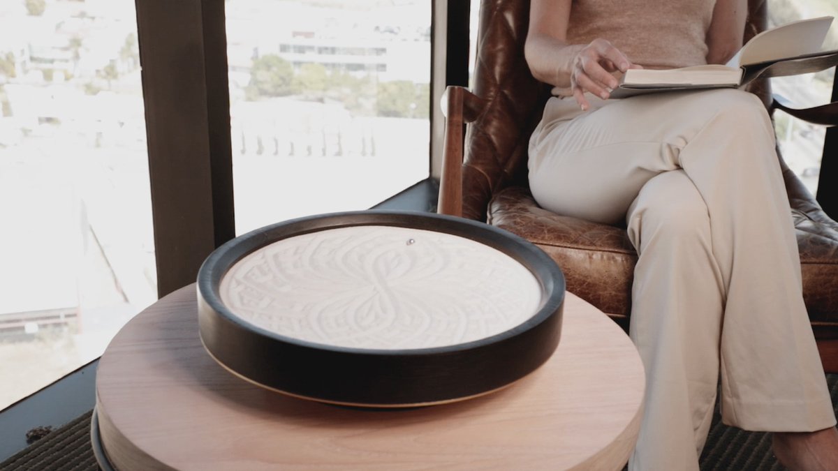 GadgetFlow's tweet image. Sandsara's Obsidian &amp;amp; Alabaster Sand Sculptures are a dance of tranquility. 💃 

Bring a sense of calm to your daily life. #MindfulDesign #SandsaraSculptures 

gflo.us/edcano6