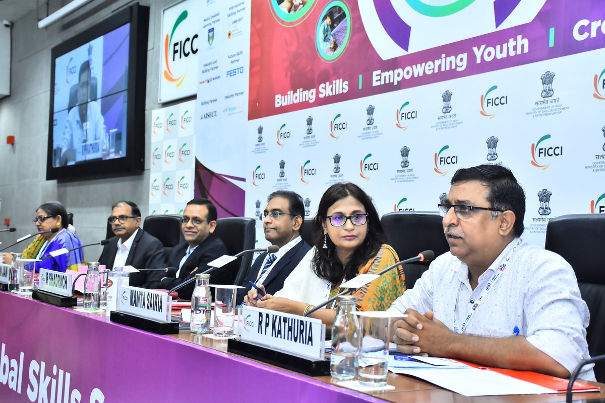 RP Kathuria, Vice Principal, Sir C.V. Raman ITI highlighted essential pillars for skill-focused students: 'Skill Learning, Improvement &amp; Upgradation' which can empower trainees regardless of their academic background, to thrive through skill dev in an ever-changing world #GSS2023