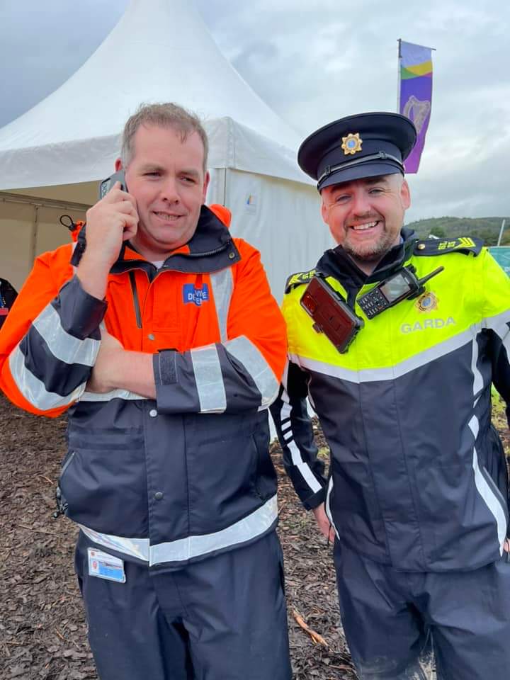 emergencytimes's tweet photo. Civil Defence teams prepare for their second day at the #Ploughing in Laois in an operational, promotional &amp; recruitment capacity. Find out about @CivilDefenceIRL and meet the officers &amp; volunteers.

📌 Block 4 
📌 Row 24 
📌 Stand 378
 
#CivilDefence #volunteers #Ploughing2023 https://t.co/l6YjdAPRoG