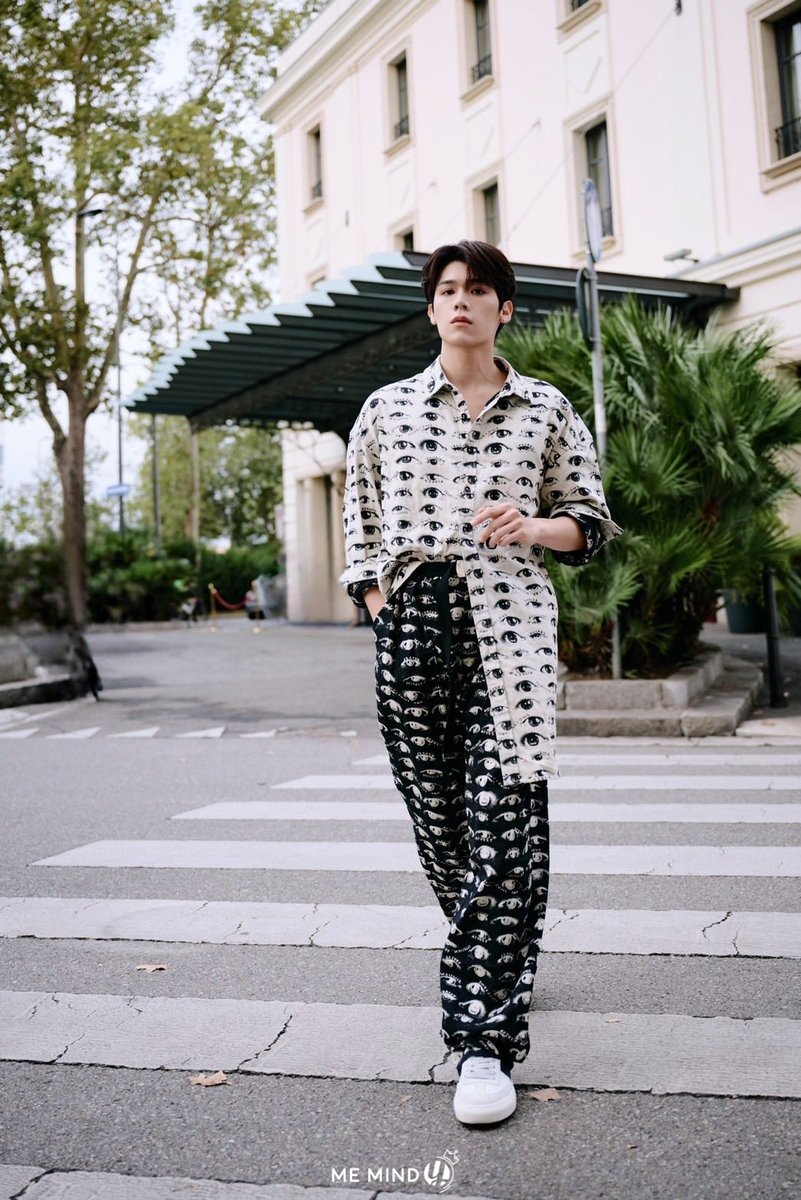 MemindyOfficial's tweet photo. Total look #PeatinMilanDay1 https://t.co/bgTCbgix8U