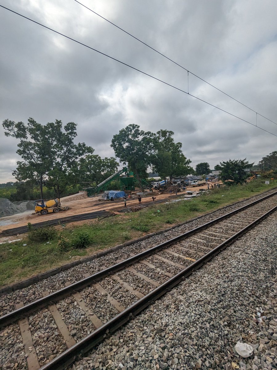 bengalurutrains's tweet photo. Work started on new #AnekalRoad railway station, which will have
-4 tracks
-FoB
-New station building
#DoublingProject https://t.co/yLG6NYxJFC