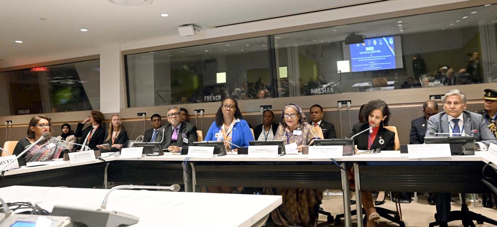 BDMOFA's tweet photo. HPM H.E. Sheikh Hasina addressing at the High-level event on “Sheikh Hasina Initiative of Community Clinics: Innovative Approach to Achieving Universal Health Coverage Inclusive of Mental Health and Disabilities” held on 19 September 2023 at the UN Headquarters. https://t.co/sgnIGTWKTt