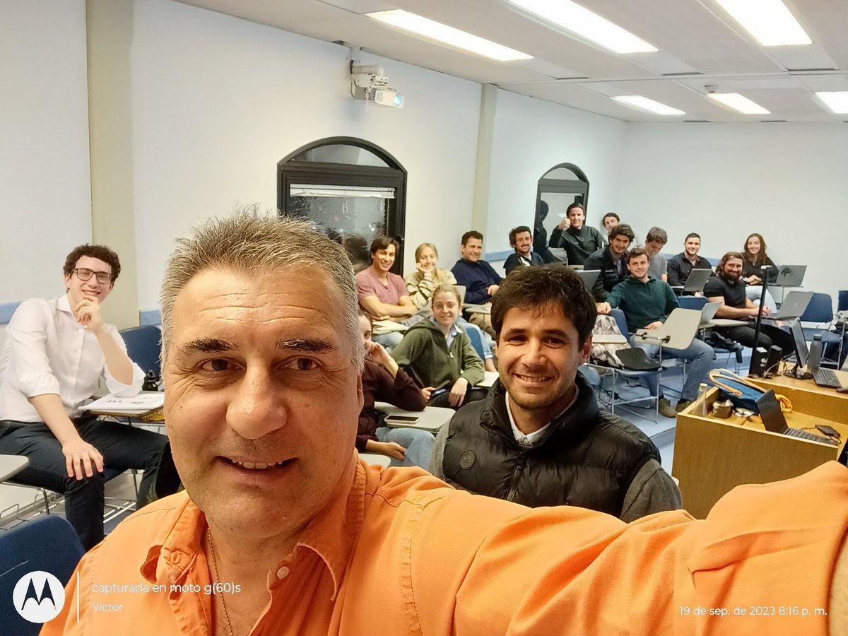 vpineyro's tweet photo. Gracias Ing Pablo Podestá por tu testimonio de gestión y planeamiento en agricultura y ganadería en Argentina🇦🇷 y Uruguay.🇺🇾
Abrimos el aula de Planeamiento a estos talleres que nos conectan con la realidad del día a día de la empresas agropecuarias. @Pablopodes
#UCA #Agrarias https://t.co/K3fs9Vbo6a
