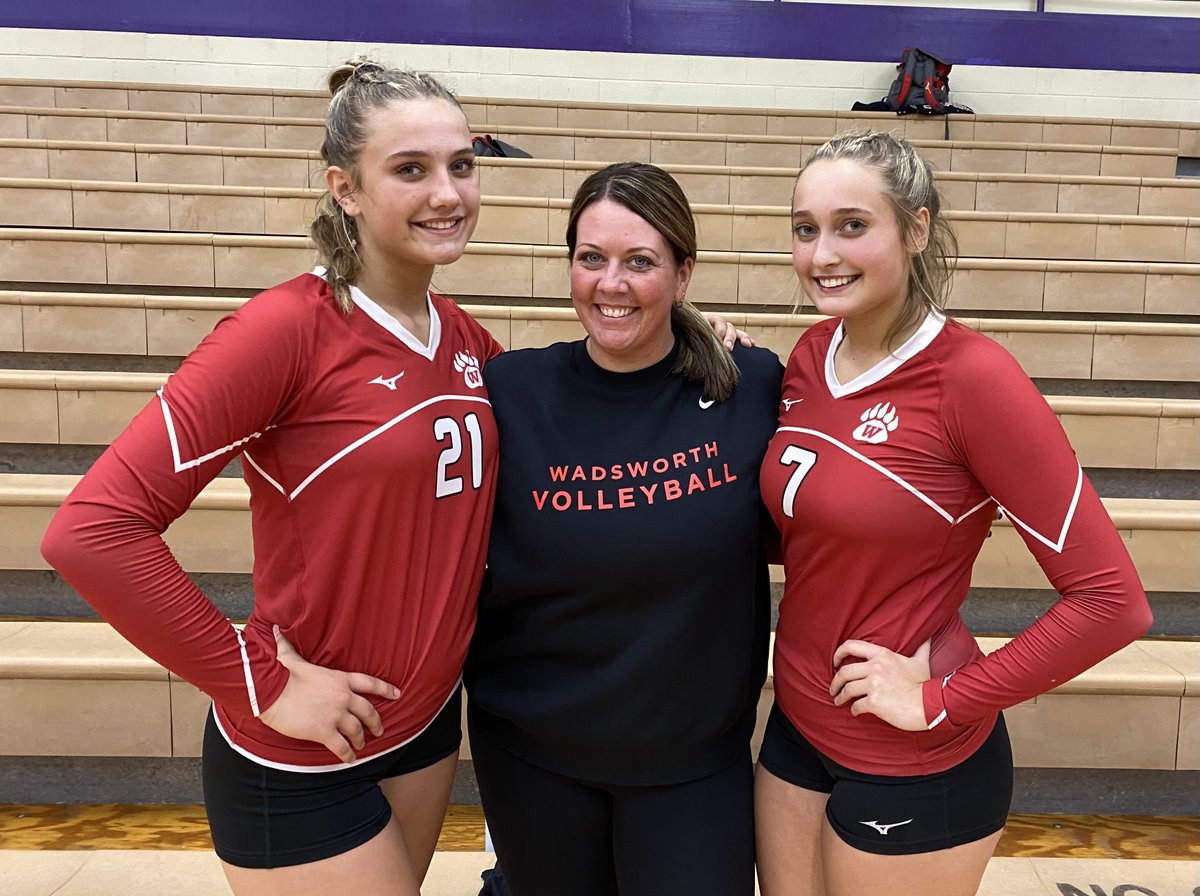 BrianDulik's tweet photo. VB: @whsgrizzlies 25-25-25, @NoRoVolleyball 19-22-18 …@rowaankellyy 28 AST, 10 KL, 12 PTS, 9 D, 3 BK / @LaurenDecker102 14 KL, 9 D, 3 BK / @AveryNix14 11 D, 4 AST / @OBeldean 6 KL, 10 PTS, 3 ACE, 4 BK / @dunkle_rac9069 8 KL / @reesek_25 2 KL / Maddie Blackburn 10 PTS, 9 D https://t.co/kcmhjIJXE1