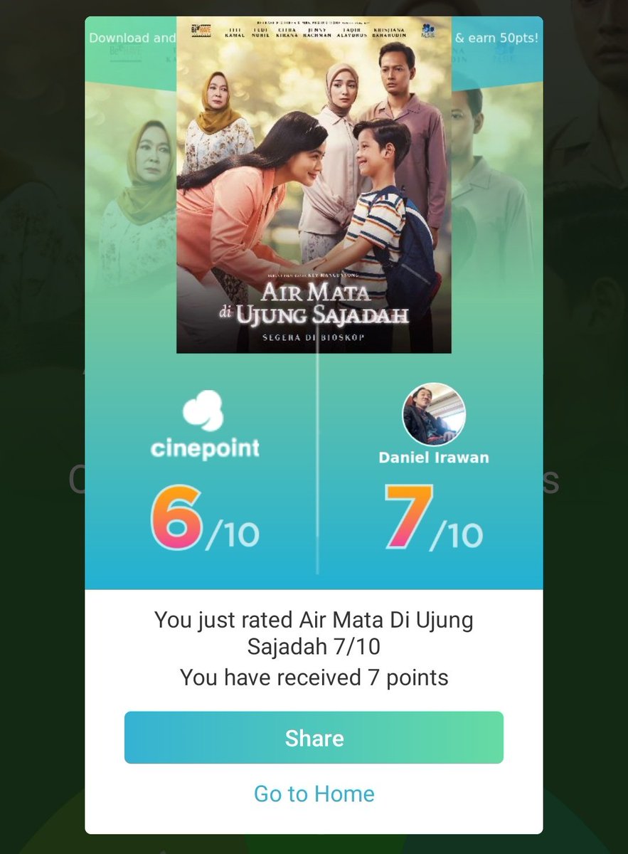 danieldokter's tweet image. Skrip #AirMataDiUjungSajadah memang tak cukup memberi justifikasi karakter agar lebih bisa mengundang empati selain logika maju mundur ala sinetron, tapi kombinasi #HaathonKiLakeeren &amp;amp; #DilKyaKare ini dimainkan cukup baik buat memicu titik-titik emosi terutama ke target pasarnya.