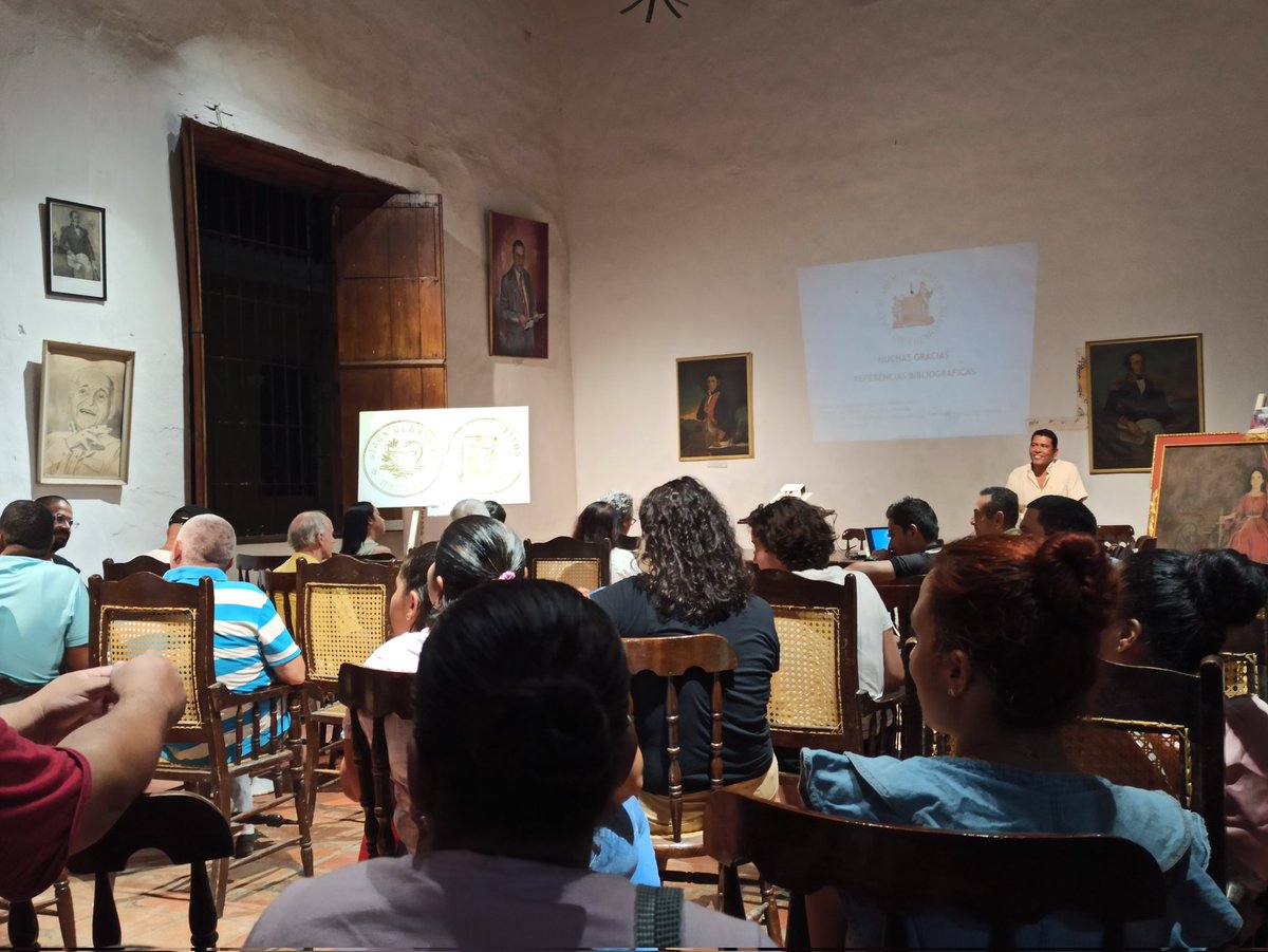 AdHMompox's tweet photo. La Academia de Historia de Santa Cruz  de Mompox con la ponencia Monedas de #Mompox del Académico Luis Alberto Domínguez H. dio inicio a la celebración del #MesDelPatrimonio https://t.co/Bn1bXsiJqL