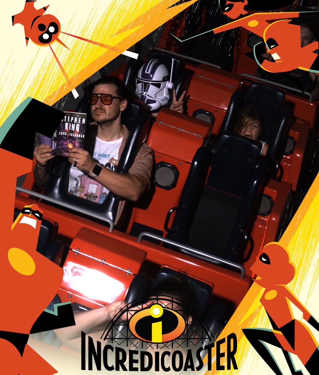 brytoots's tweet photo. A day at Disneyland with a good book. 

@StephenKing https://t.co/KAa03ogakP