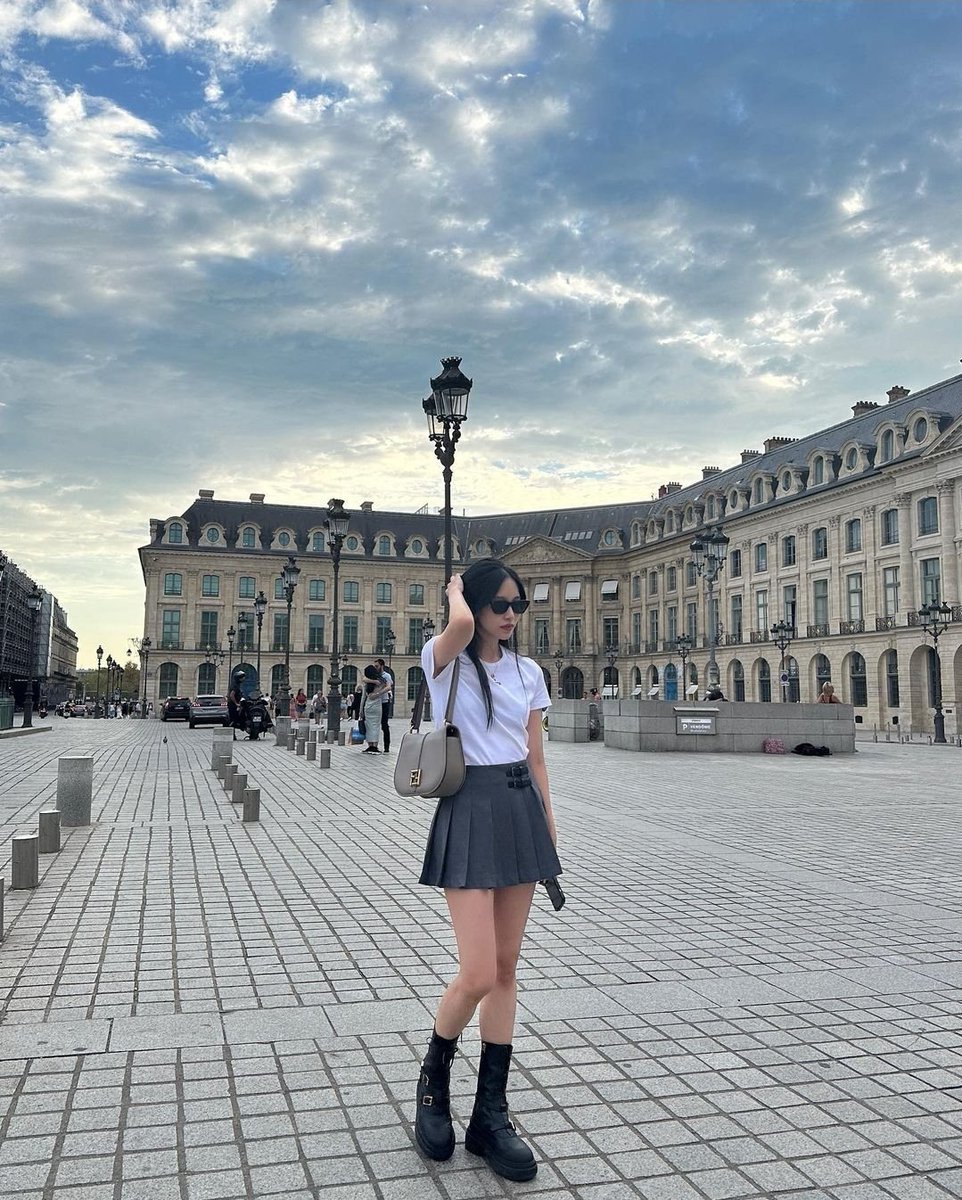 chaewon tweet media