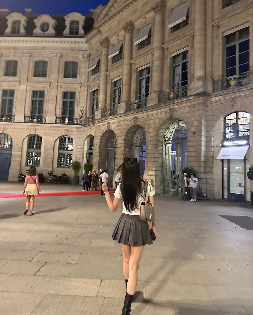 chaewon tweet media