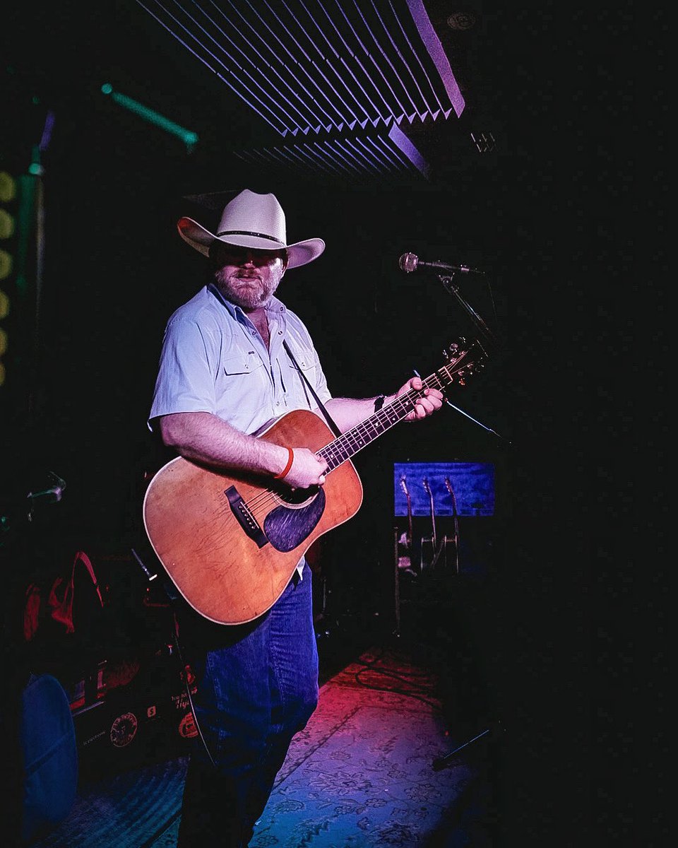I had a great time opening for @ChanceyOfficial last Thursday at @CheathamStreet ! Thanks to everyone who came out! 📷: @kay_mundon #chuckshaw #chanceywilliams #cheathamstreet #sanmarcos #smtx #livemusic #countrymusic #americana #honkytonk