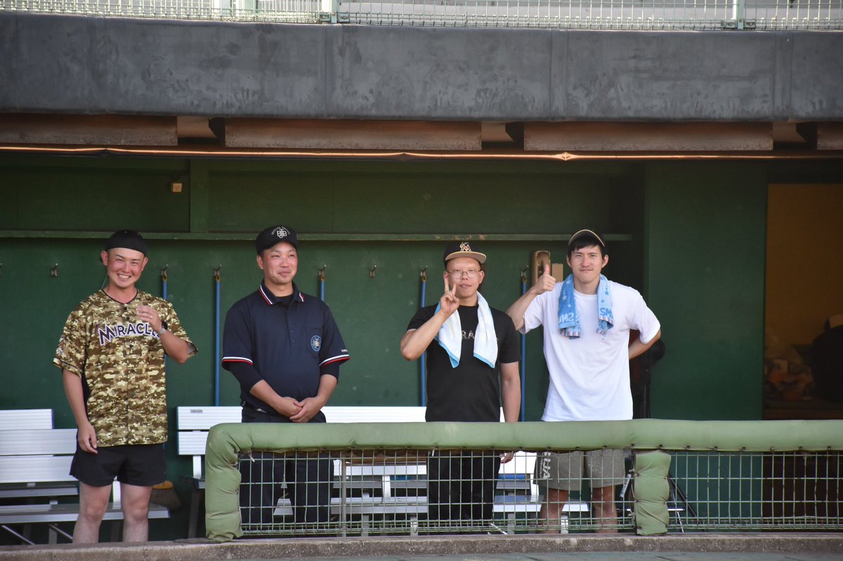 Miracle898989's tweet photo. 『第６０回高松市民早朝野球大会』
4年ぶりに開催された歴史ある高松市民早朝野球大会の運営補助をミラクルズが行いました。
第60回も開催されており歴史があります。そのような歴史ある大会の運営補助をすることができ貴重な経験となりました。
#高松市軟式野球連盟 https://t.co/Un3ThYnB9r