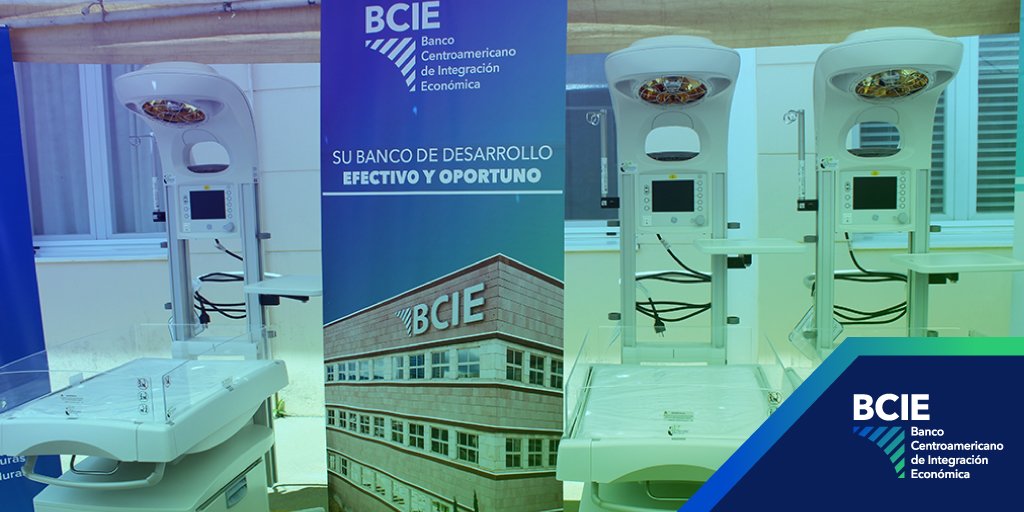 BCIE_Org's tweet photo. #BCIE entregó equipos médicos esenciales destinados a las áreas críticas del Hospital Gabriela Alvarado en Danlí, #Honduras 🇭🇳 para para cubrir las necesidades quirúrgicas, así como disminuir la tasa de mortalidad neonatal y materna; garantizando una atención de calidad a más de 200,000 hondureños 🏥. Conoce más en: https://t.co/JFjA6SmLAP