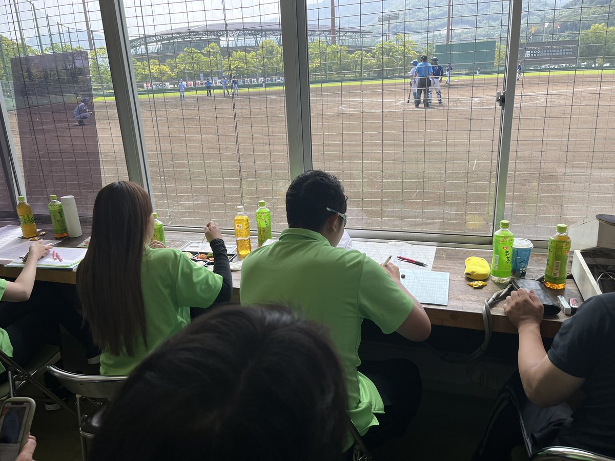 Miracle898989's tweet photo. 『天皇賜杯第78回全日本軟式野球大会ENEOSトーナメント』
9/169/17に県営第二球場の運営補助をミラクルズが行いました。
沢山の方々のお支えがあって野球が出来ている事を再認識しました野球が出来ている事を当たり前だと思わず感謝の気持ちをもってプレーしていきたいと思います
#香川県軟式野球連盟 https://t.co/DQWx12dVX4