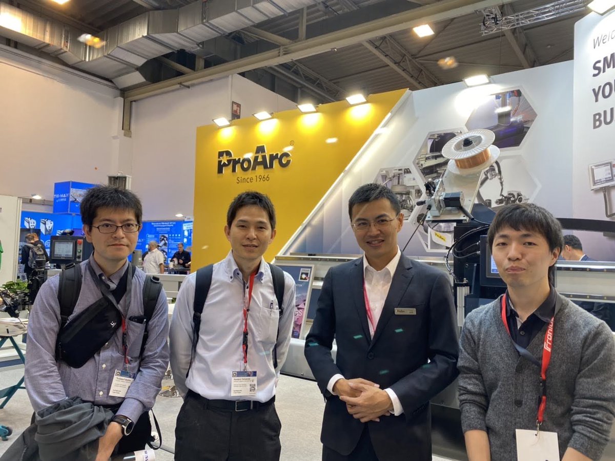 ProArcF1's tweet photo. ESSEN welding and cutting exhibition. the visitors from Japan. https://t.co/q6zL580ijz