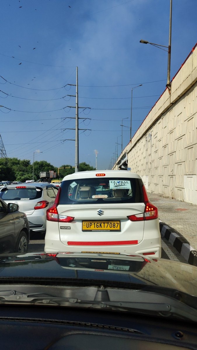 manubhatia25's tweet photo. @noidatraffic Please do something about traffic at UP gate like install some traffic light 🚦 https://t.co/KOPOohmhOq